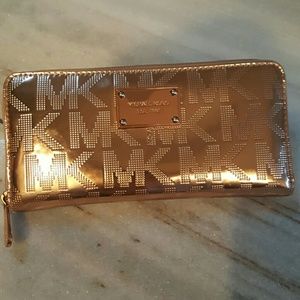 Michael Kors Rose Gold wallet